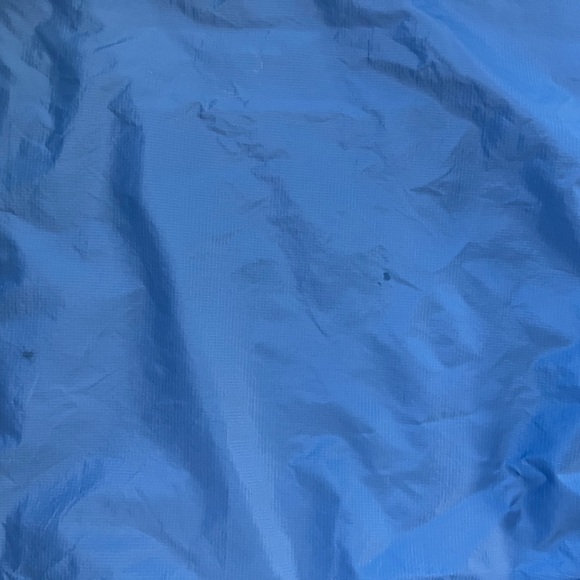 The North Face Lightweight Rain Jacket - Picture 8 of 9